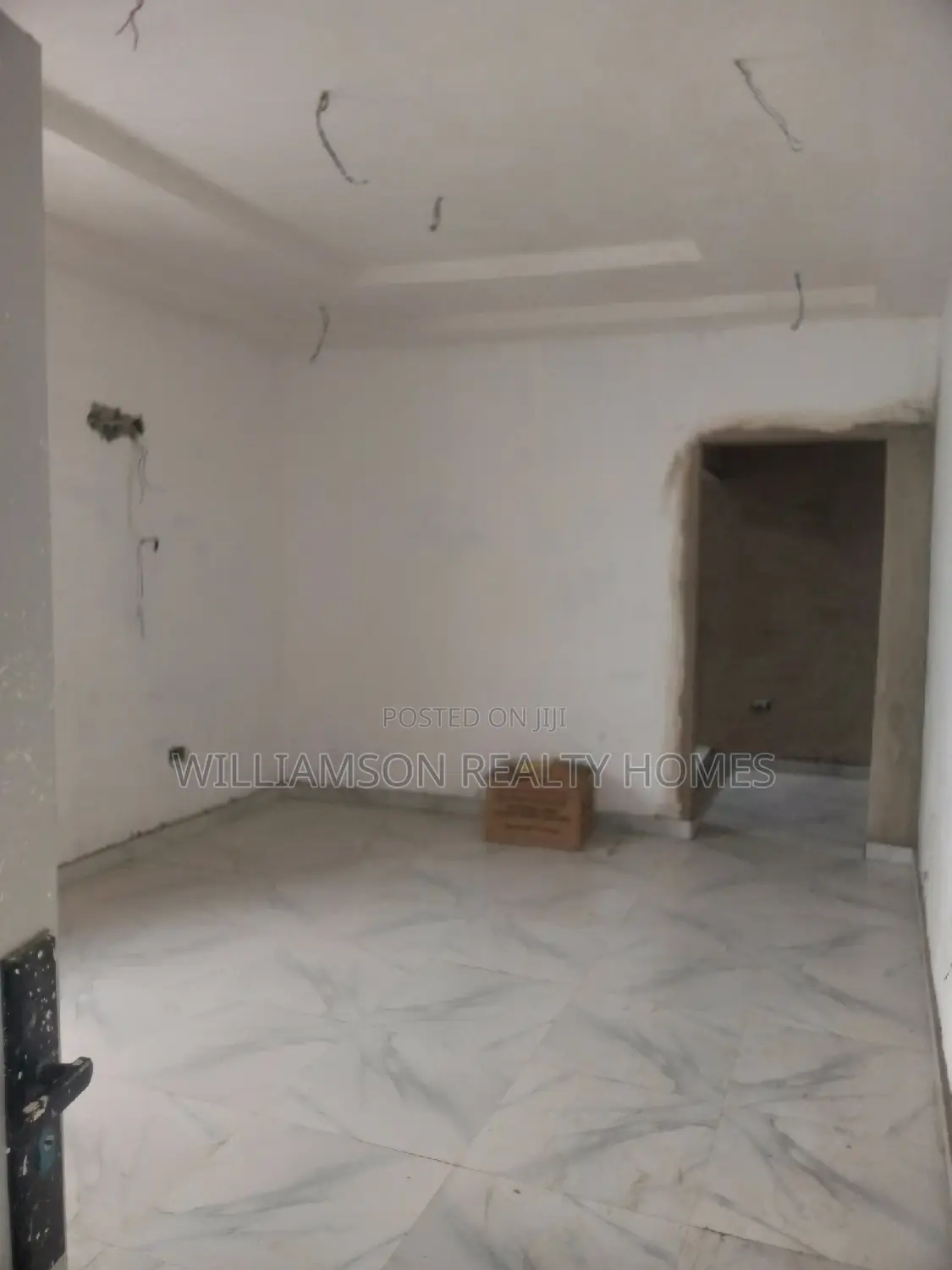 3bdrm House in Hfc Estate, Spintex for sale