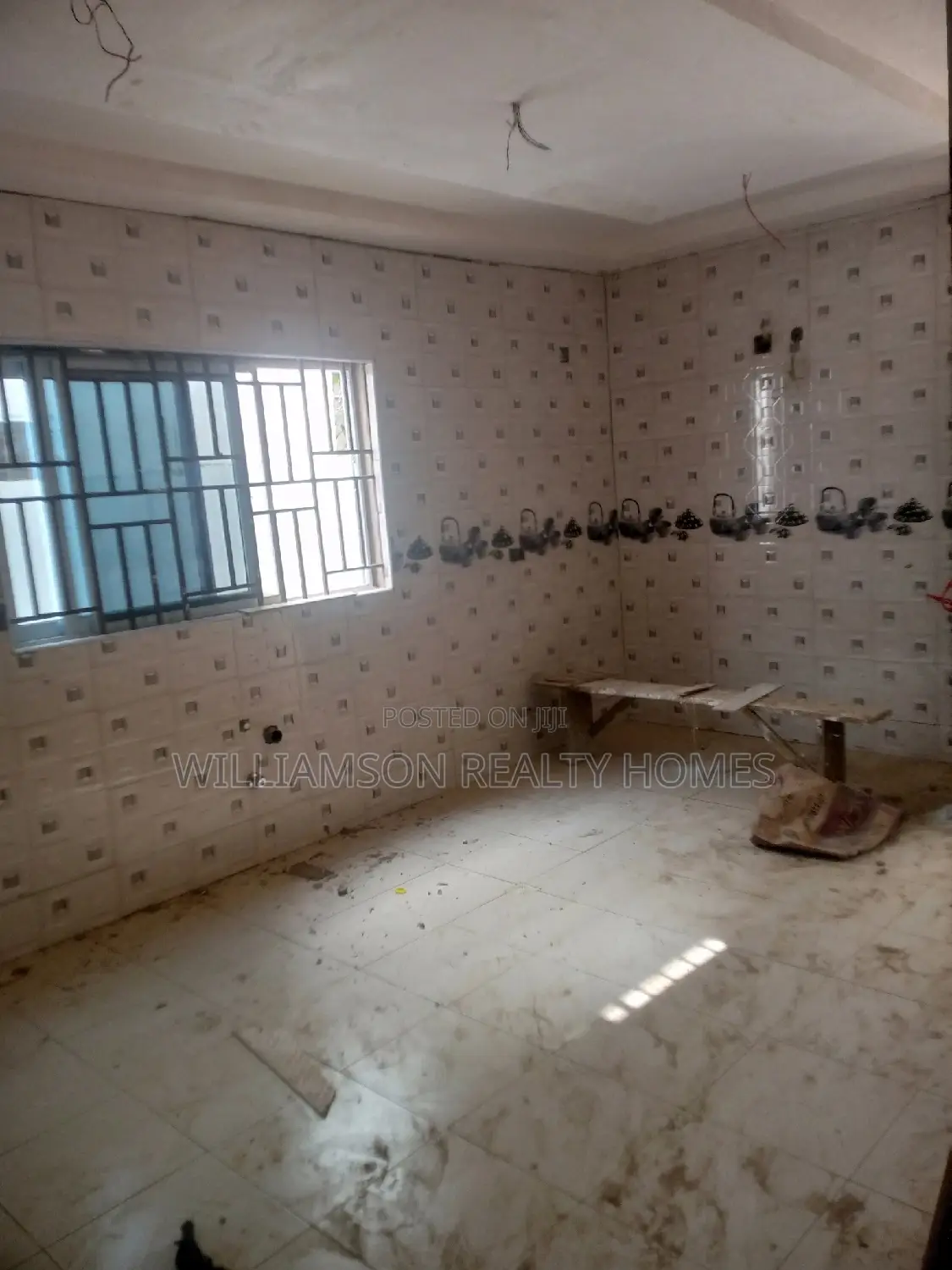 3bdrm House in Hfc Estate, Spintex for sale
