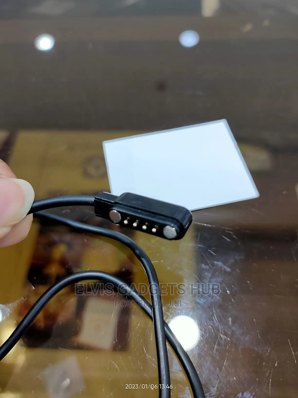 Oraimo Nova v 4pins Smart Watch Charger