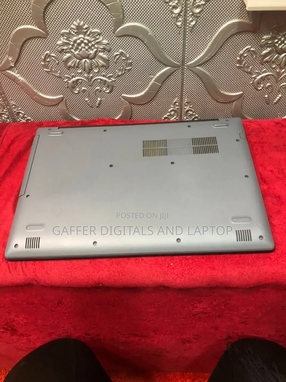 New Laptop Lenovo IdeaPad 330 4GB Intel Core I3 SSHD+SSD 128GB