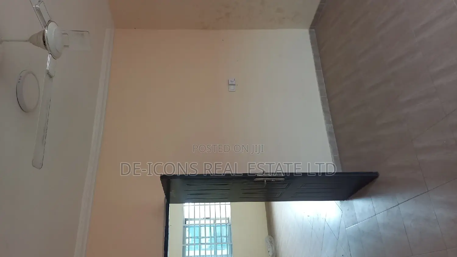 1bdrm Mansion in De-Icons Real Estate, Awutu Senya East Municipal