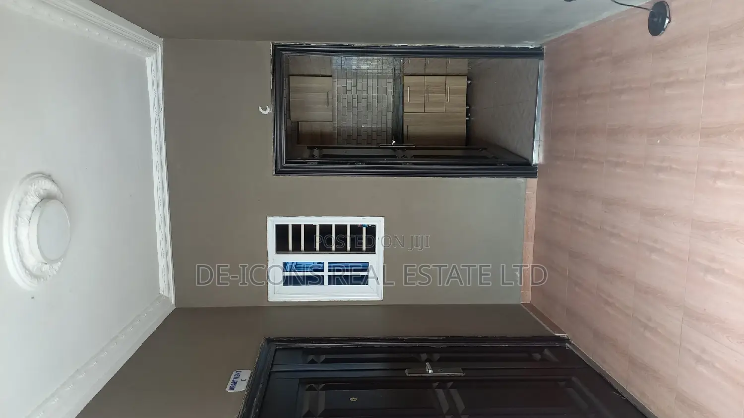 1bdrm Mansion in De-Icons Real Estate, Awutu Senya East Municipal