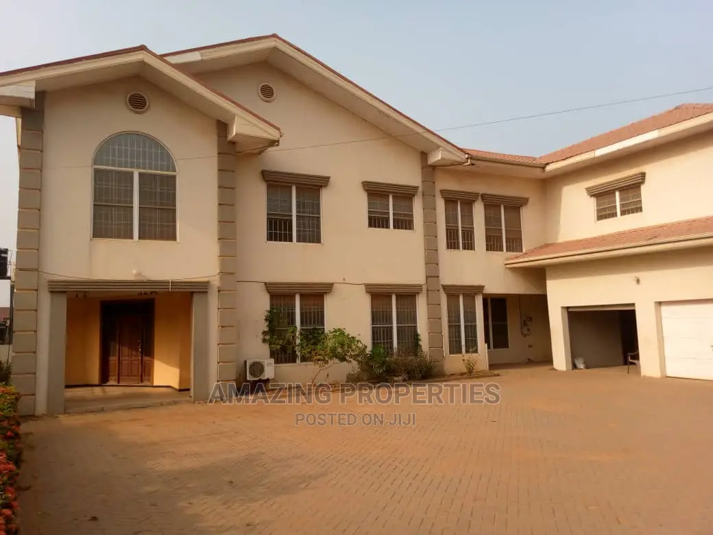 6bdrm House in Adjiriganor for Rent