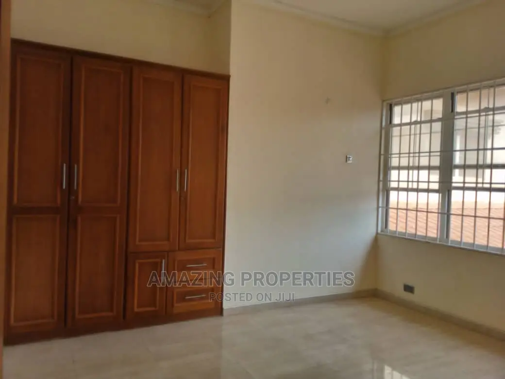 6bdrm House in Adjiriganor for Rent