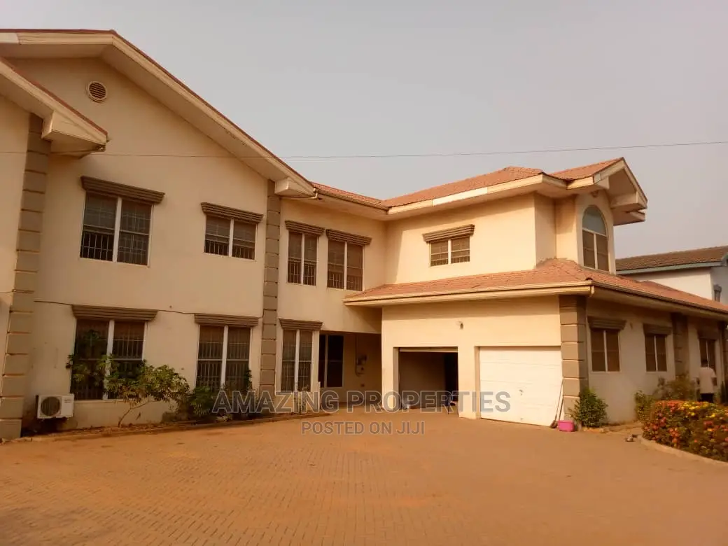 6bdrm House in Adjiriganor for Rent