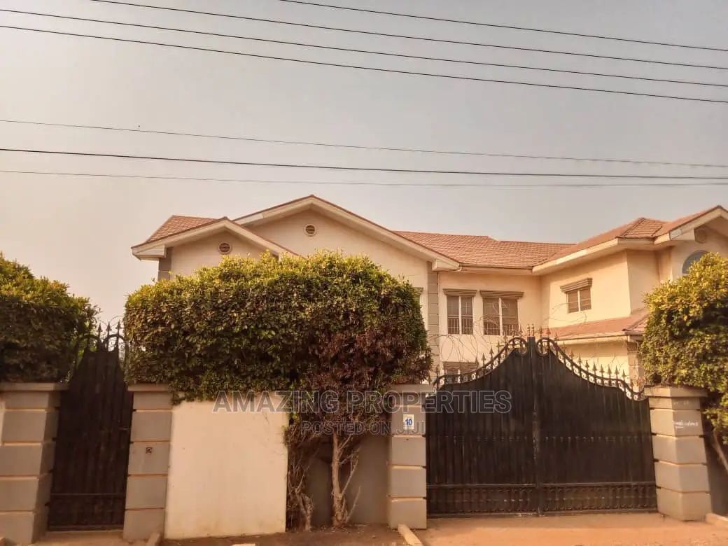 6bdrm House in Adjiriganor for Rent