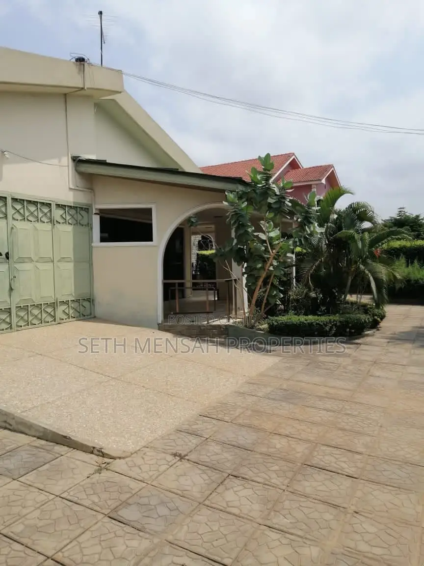 4bdrm House in Spintex for Sale