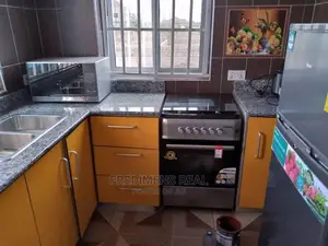 3bdrm House in Fredimens Real, Kumasi Metropolitan for Sale