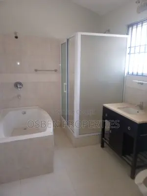 3bdrm Apartment in Pleasant Properties, Spintex for rent