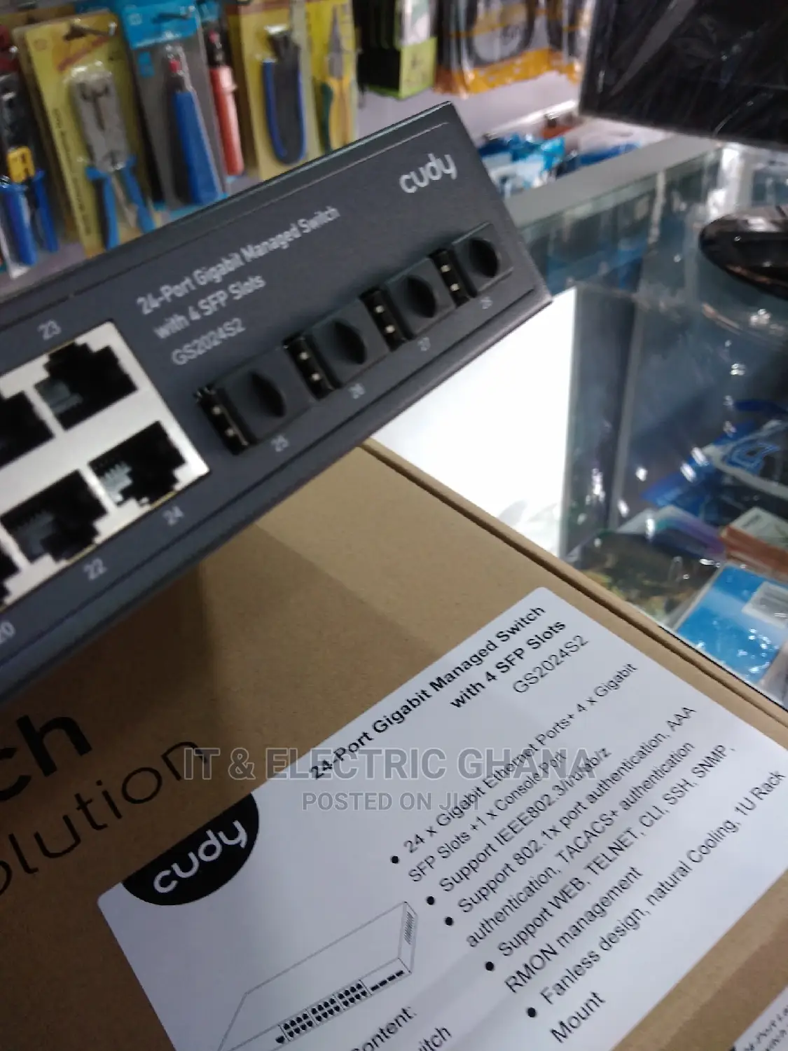 24 Port Layer 2 Managed Gigabit Switch With 4 SFP Slots