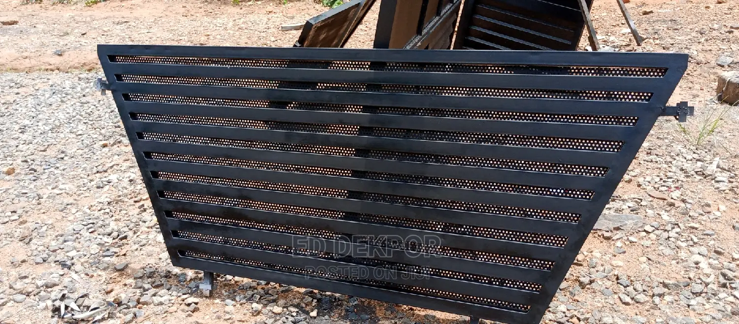 Triangle Metal Wall Design