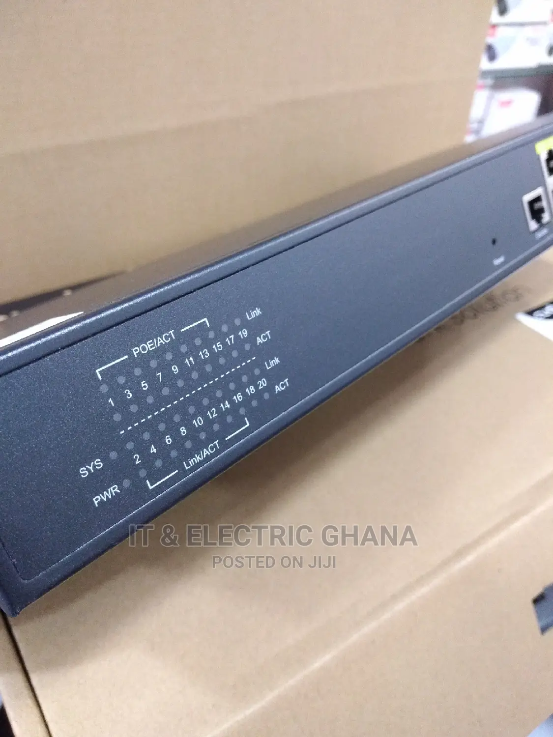 16 Port Layer 2 Managed Switch With 2gigabit Uplink 2 SFP