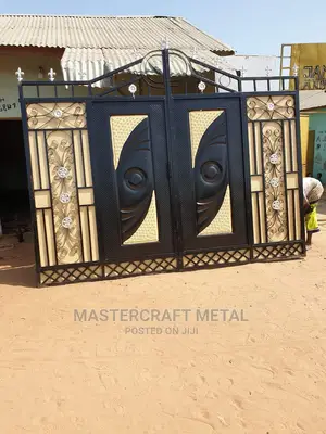 Modern Metal Door/Metal Gate/Main Gate