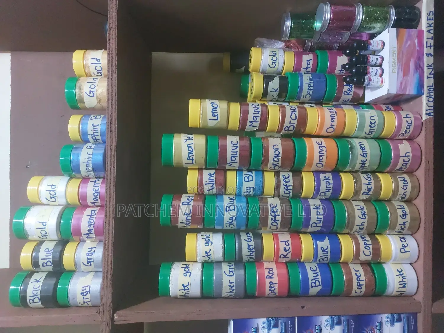 Mica / Metallic Colour Pigments