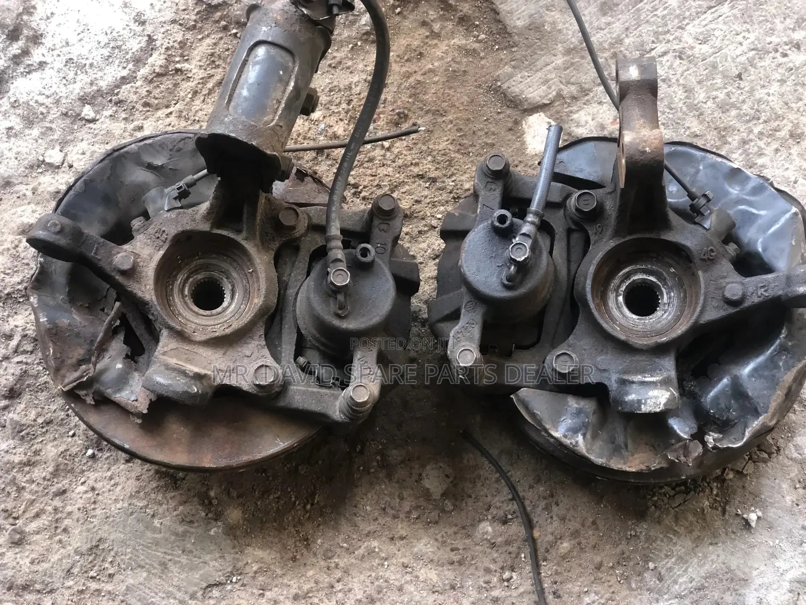 Toyota Corolla S Hub and Shock Absorber