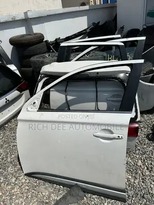 Outlander 2018 Door Complete I Have Everything for This Car