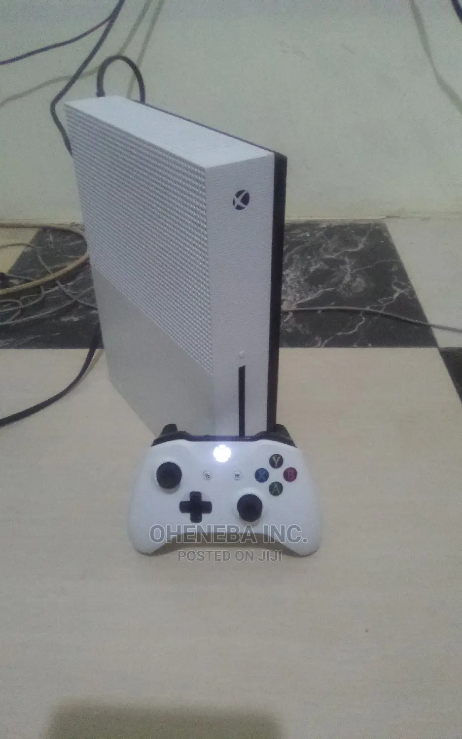Xbox One S With 10 Games Installed + 1pad