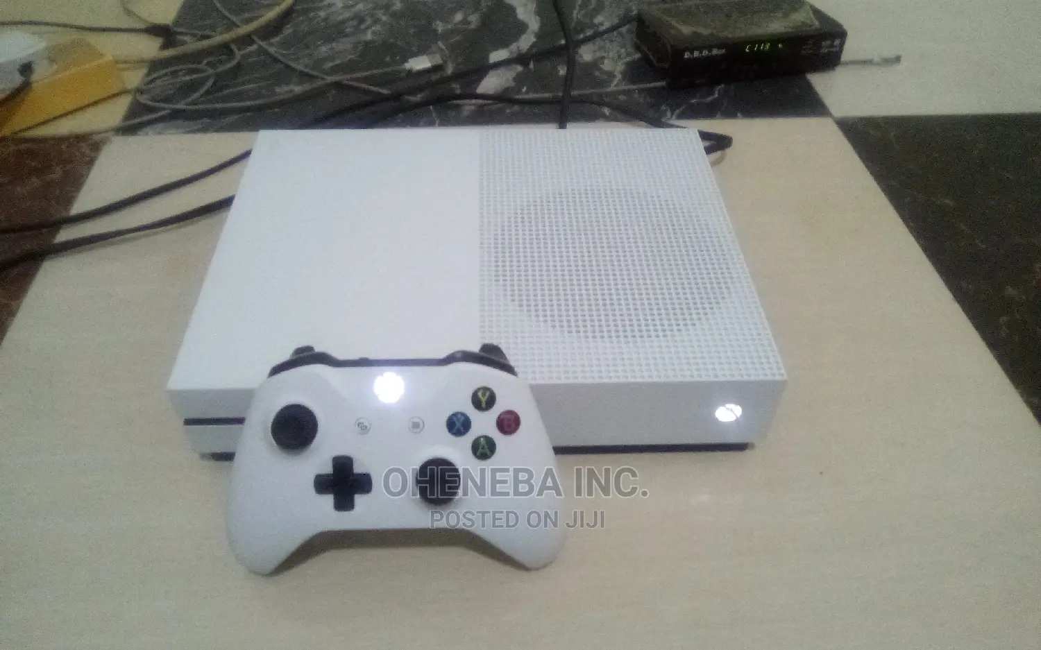 Xbox One S With 10 Games Installed + 1pad
