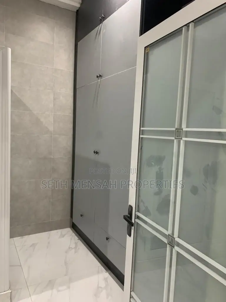 2bdrm Apartment in Skm, a C Mall Area for Rent