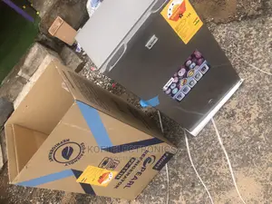 Freestanding Pearl 93L Table Top Refrigerator