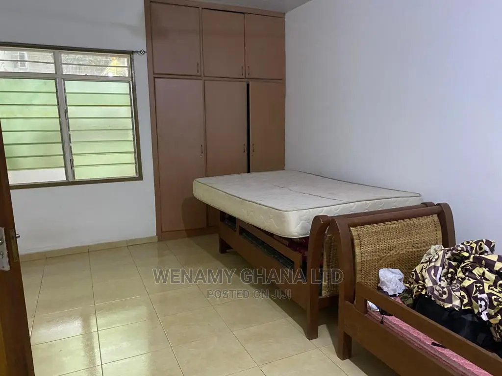 3bdrm House in Emefs Estate, Tema Metropolitan for sale