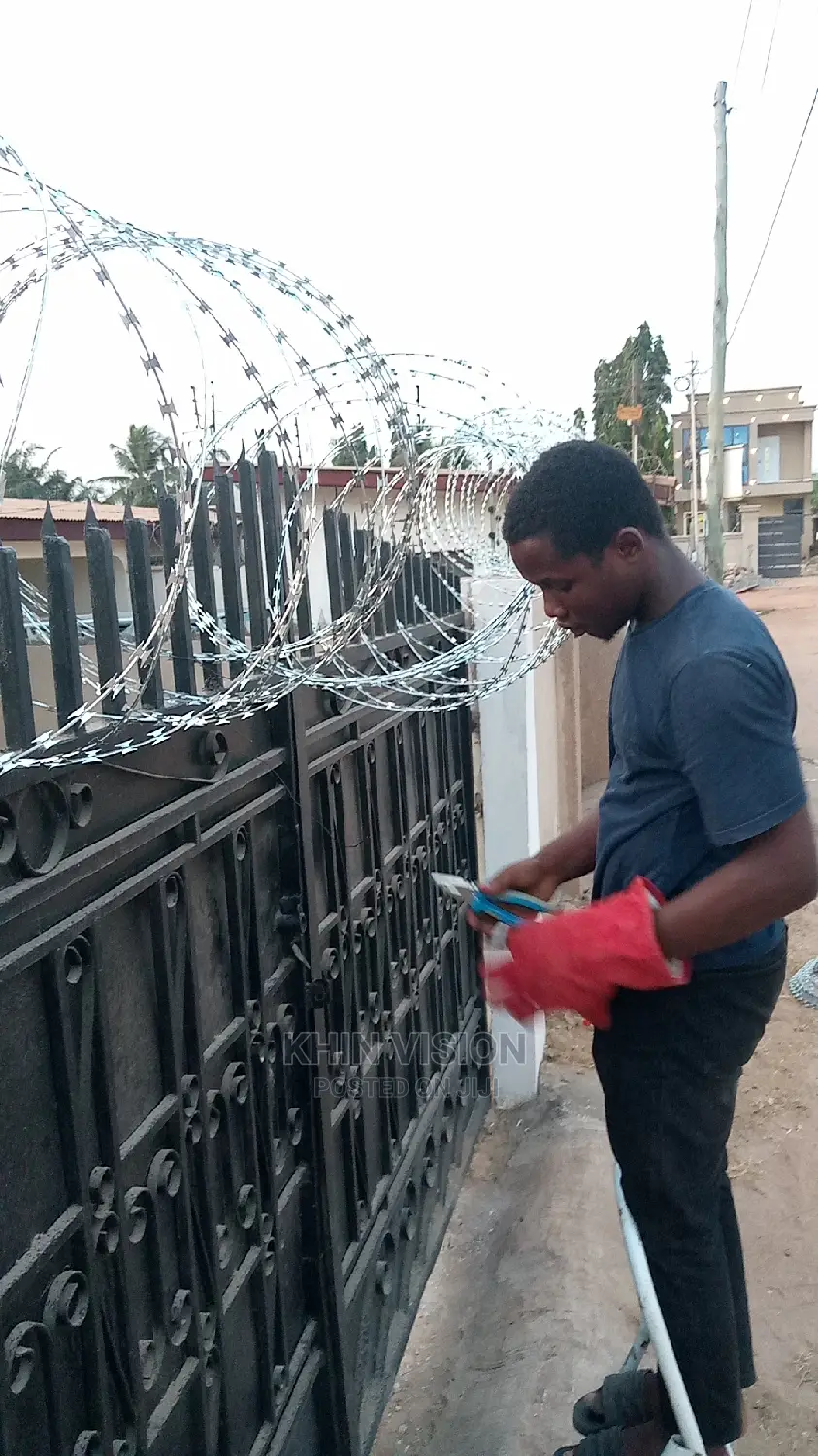 Razor Installation Training and Material Sale