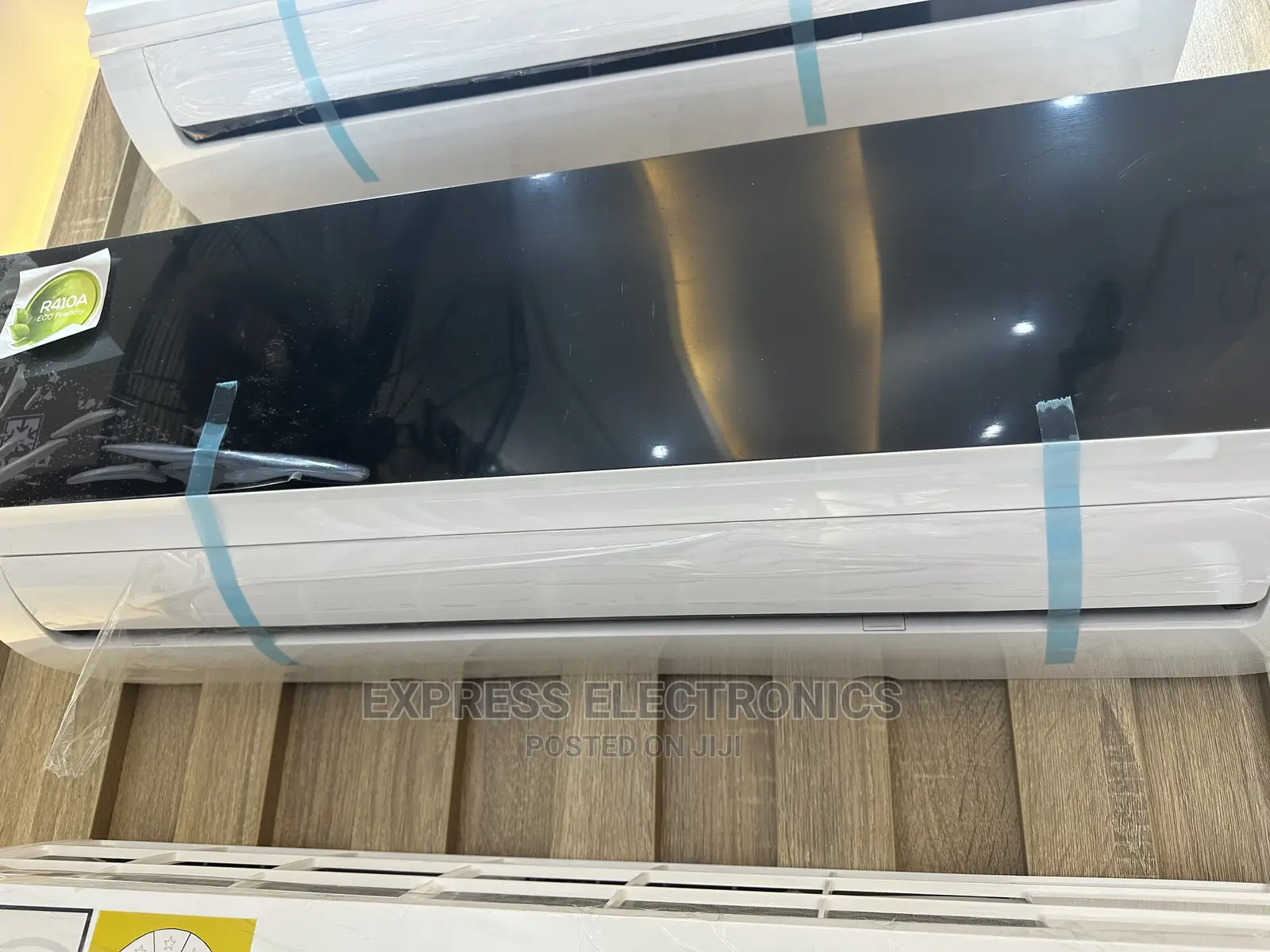 Nasco 1.5hp Split Multi Wind Speed Mirror Ac