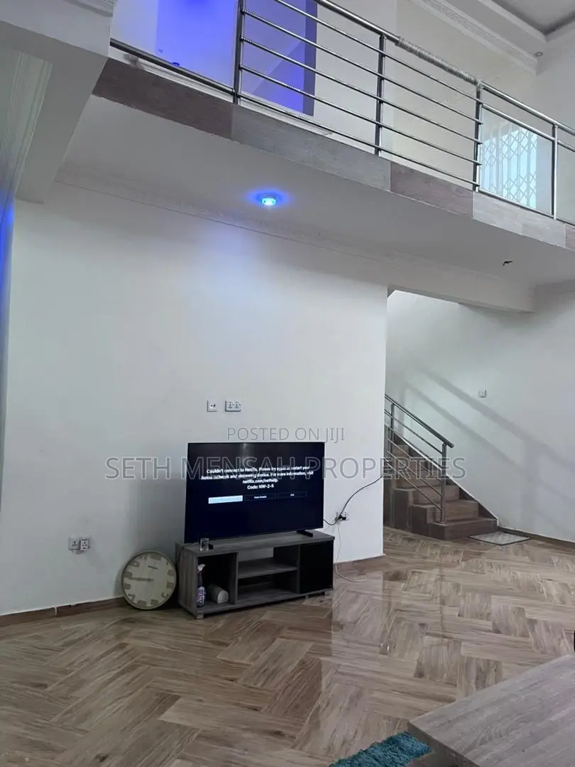 4bdrm House in Oyarifa for Sale