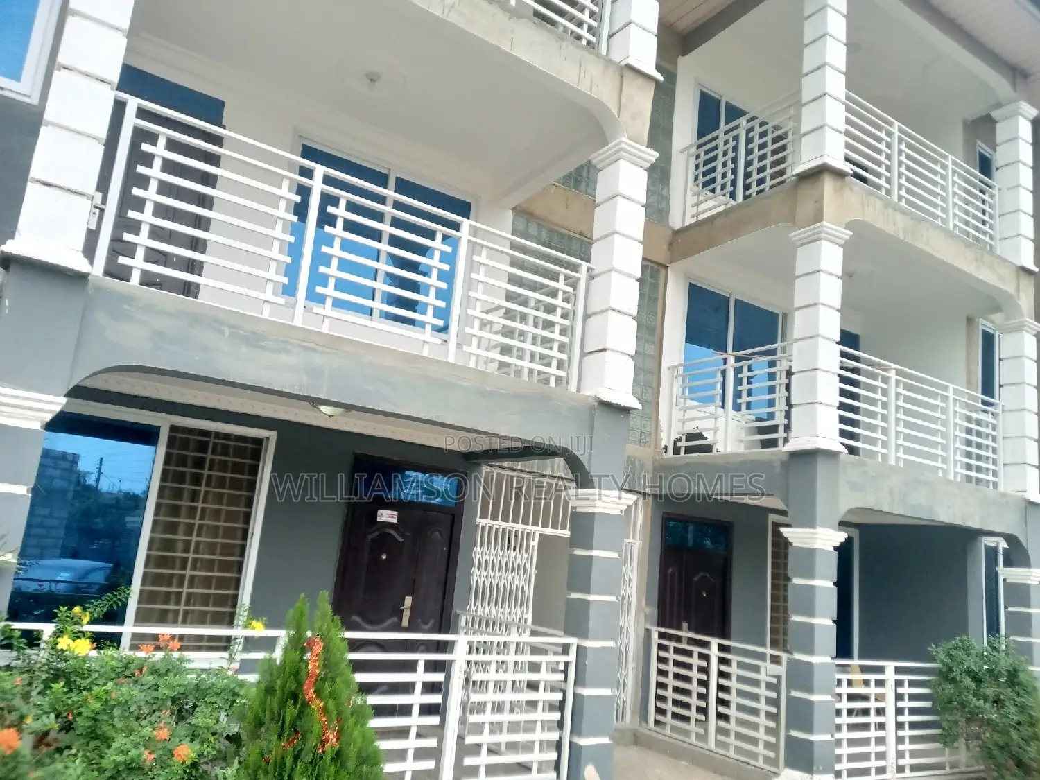 3bdrm Apartment in Hfc Estate, Spintex for rent