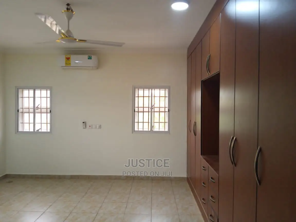 4bdrm Duplex in North Legon for rent