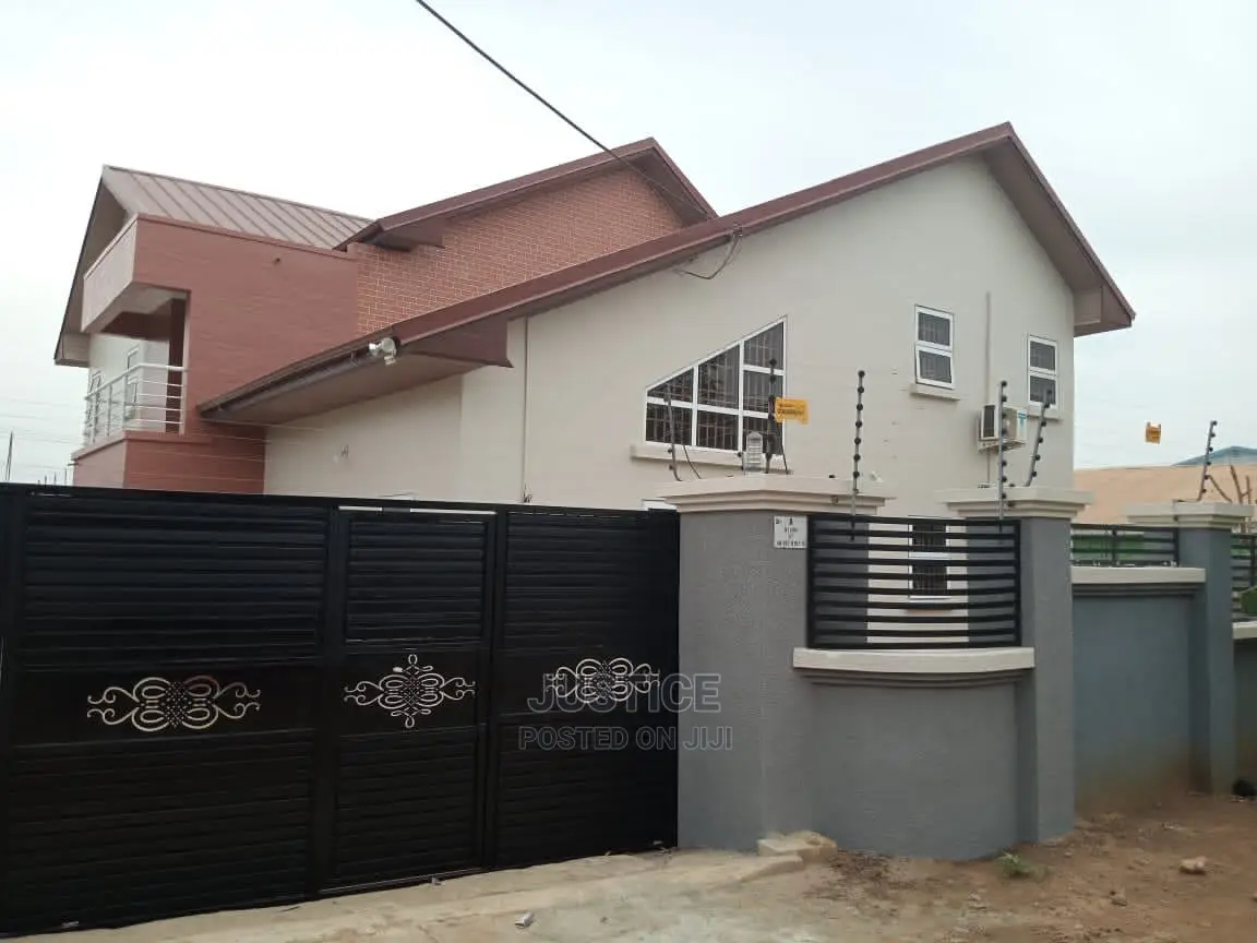 4bdrm Duplex in North Legon for rent