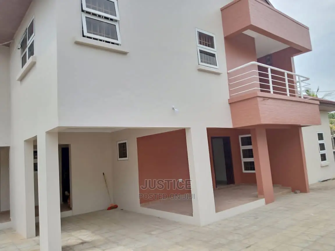 4bdrm Duplex in North Legon for rent