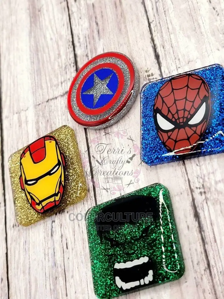 Customized Metal Brooches, Metal Crest, Badges