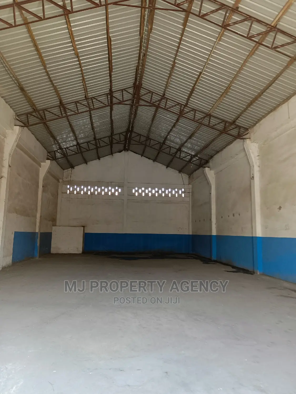 500 SQM Warehouse at Tema