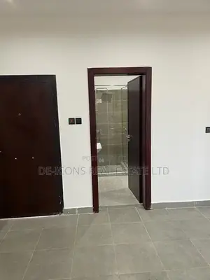 4bdrm Duplex in De-Icons Real Estate, East Legon for Sale