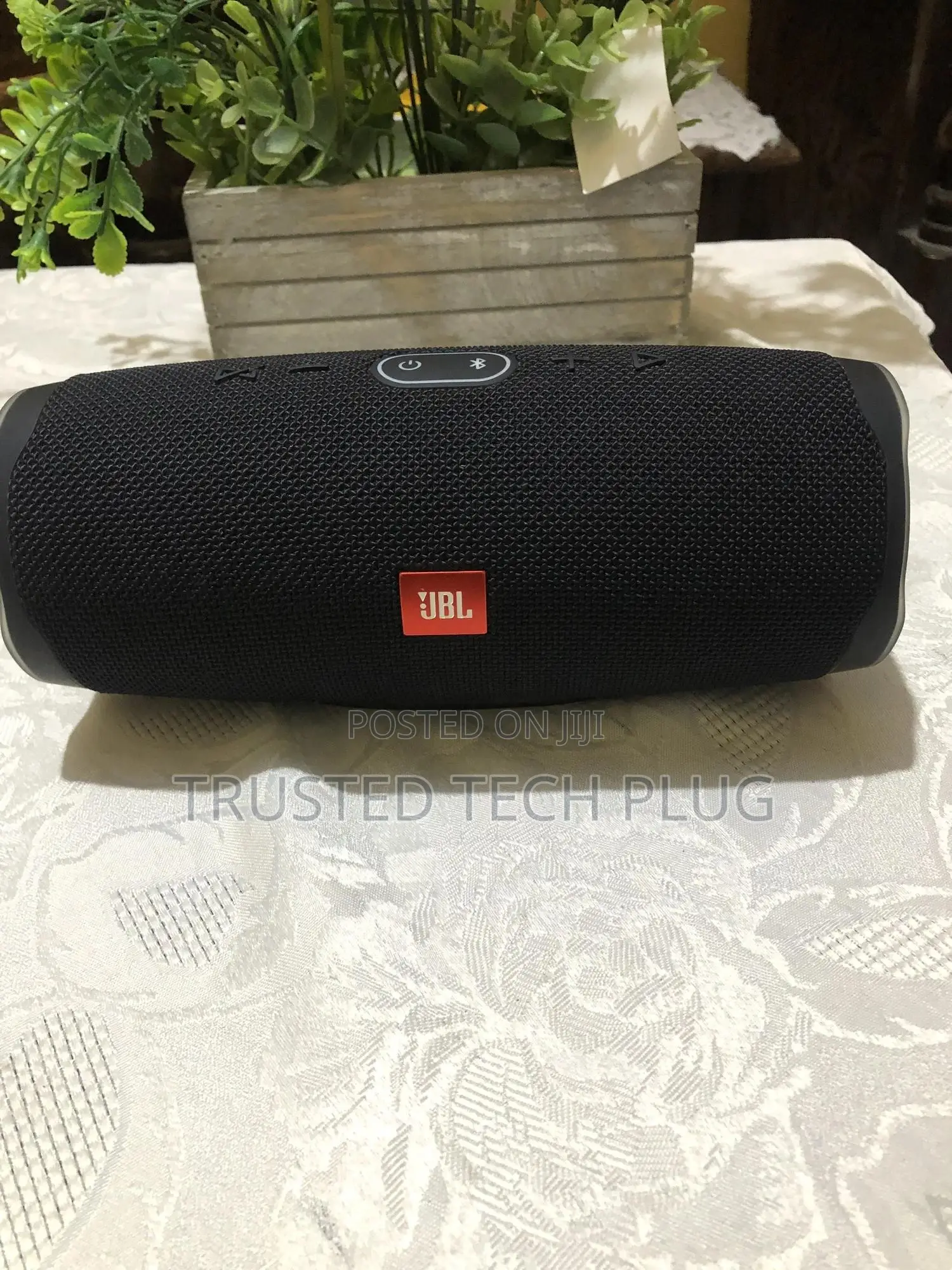 Preowned JBL Charge 4 Bluetooth Speaker From America 4 Sale