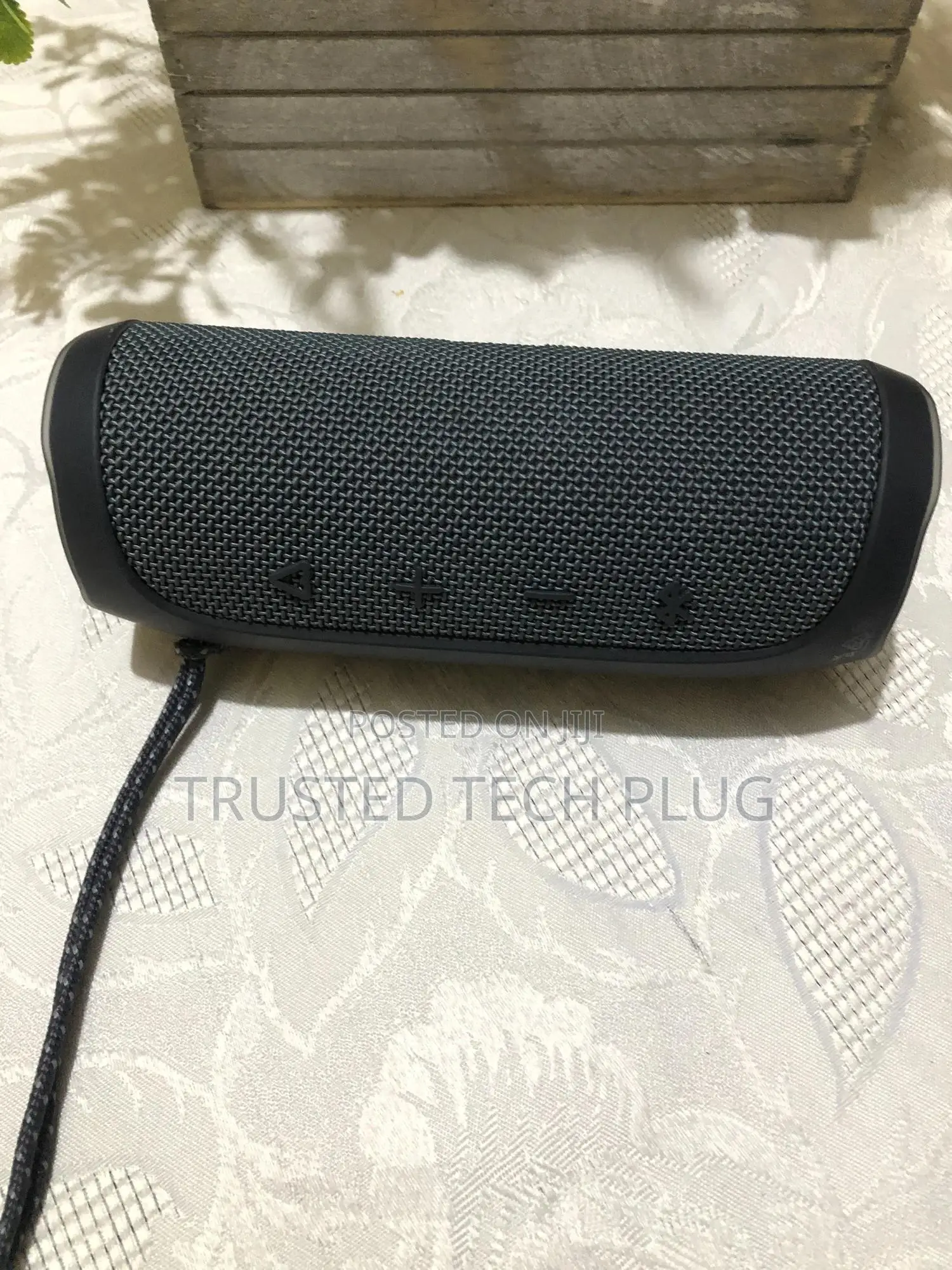 Preowned JBL Flip Essential 2 Bluetooth Speaker In Stock