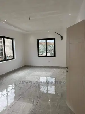 4bdrm House in East Legon for Sale