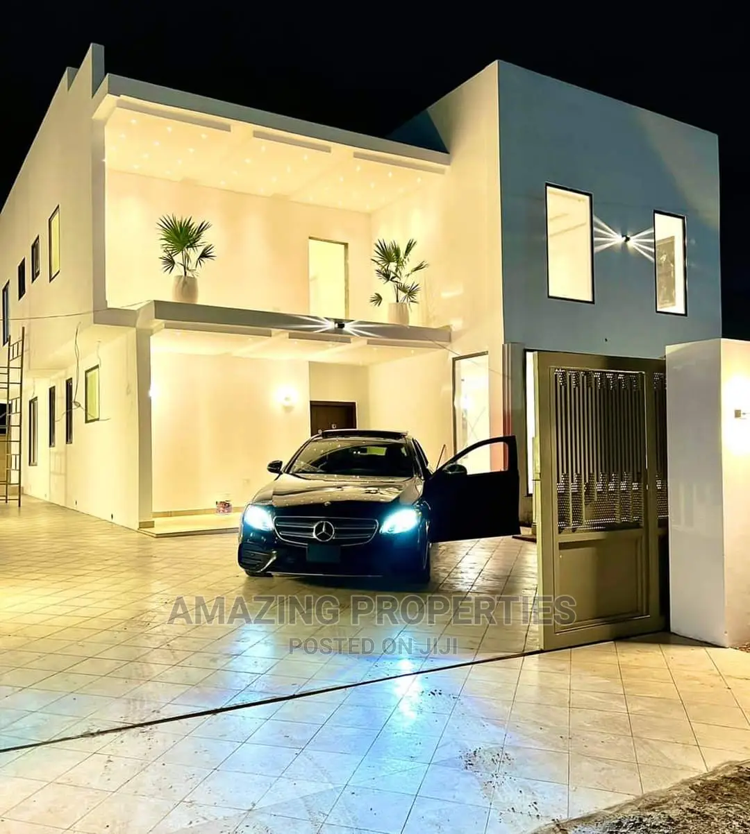 4bdrm House in East Legon for Sale