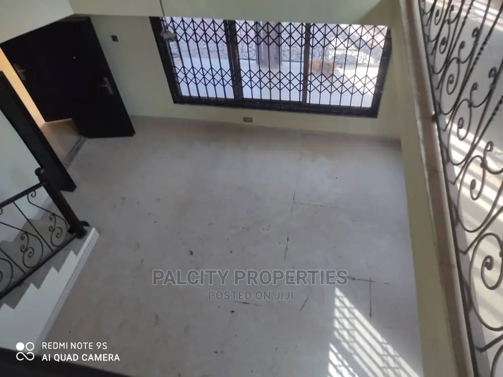 5bdrm House in Atasamanso, Kumasi Metropolitan for rent