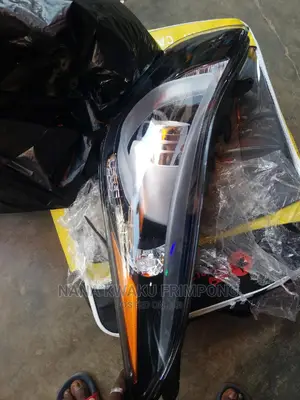 2014 2015 Elantra Headlight (Led Inbuilt) Available