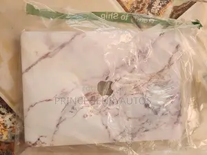Marble Macbook Case With Apple Logo Cut for M1/M2 13''