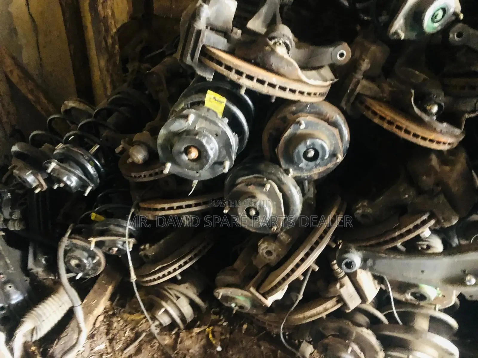 Toyota Matrix Spare Parts(Front and Back Shocks,Racks Etc)