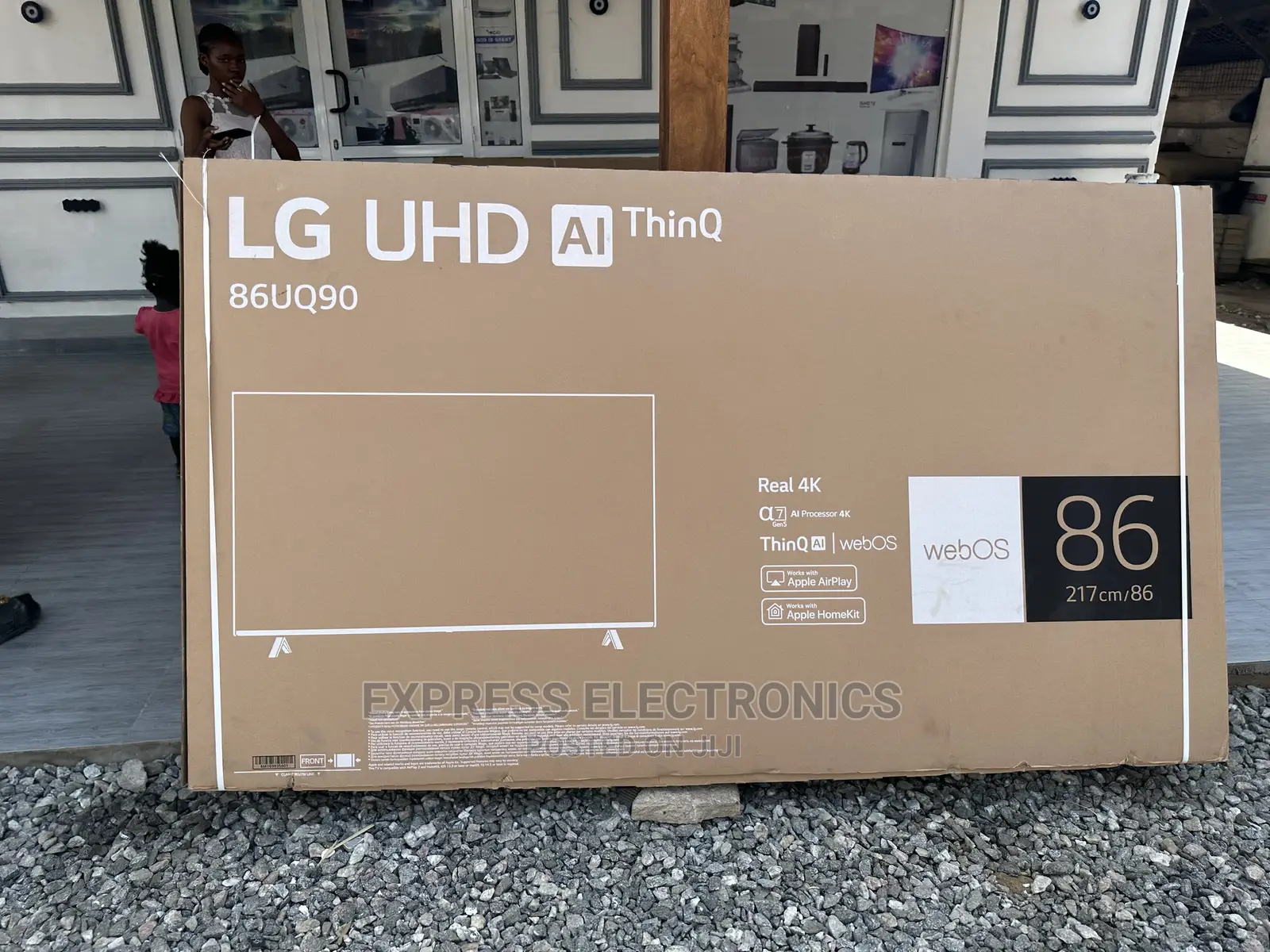86UQ9000 UHD LG Smart Sleek Design Black +Free Theater
