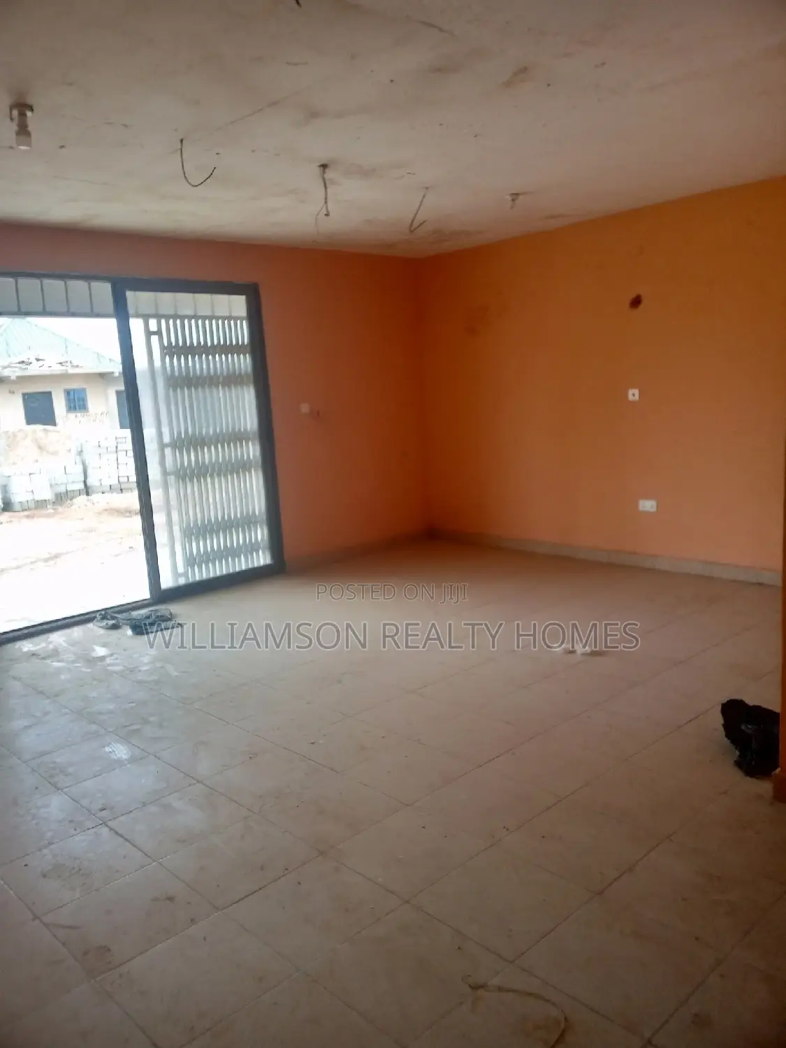 Spacious Shop/Office Space/Store 4 Rent at Santeo Academy