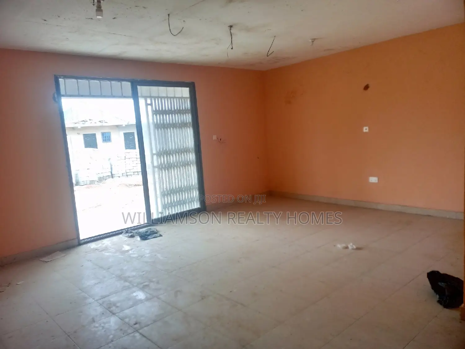 Spacious Shop/Office Space/Store 4 Rent at Santeo Academy