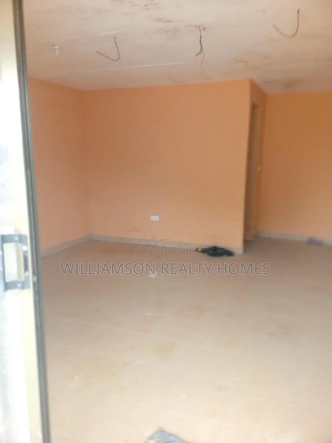 Spacious Shop/Office Space/Store 4 Rent at Santeo Academy