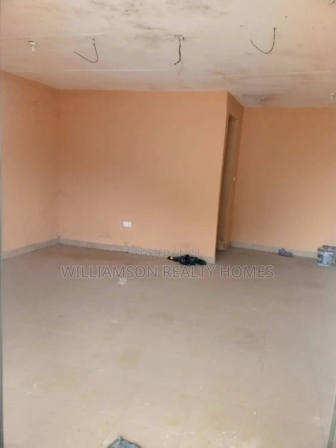 Spacious Shop/Office Space/Store 4 Rent at Santeo Academy