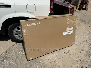 55”UHD Smart Au7100 Samsung Best Price Ever