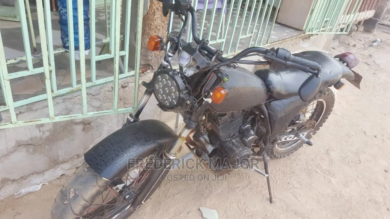 Suzuki Sport 2019 Black